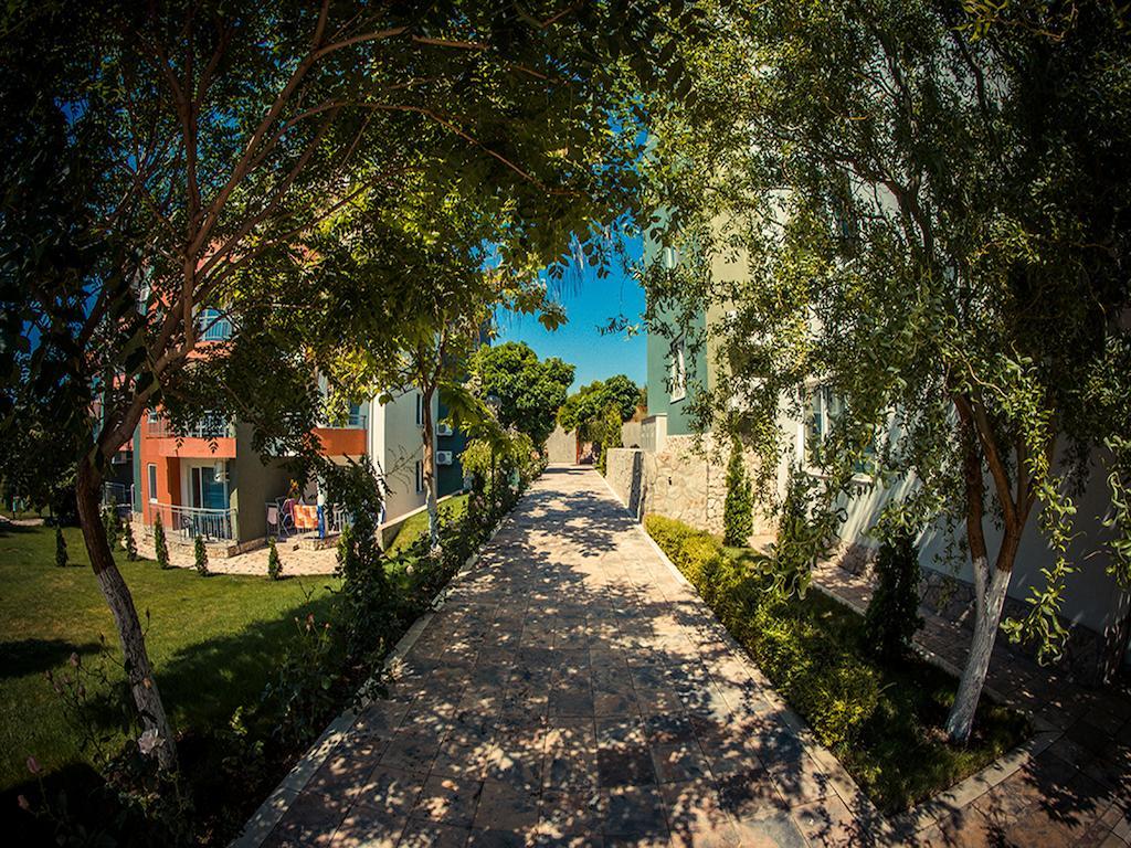 Gt Green Fort Beach Apartments Sunny Beach Exterior photo