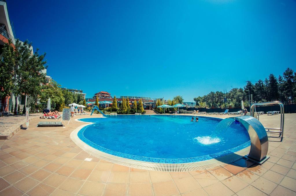 Gt Green Fort Beach Apartments Sunny Beach Exterior photo