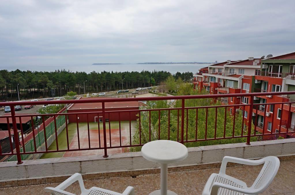 Gt Green Fort Beach Apartments Sunny Beach Exterior photo