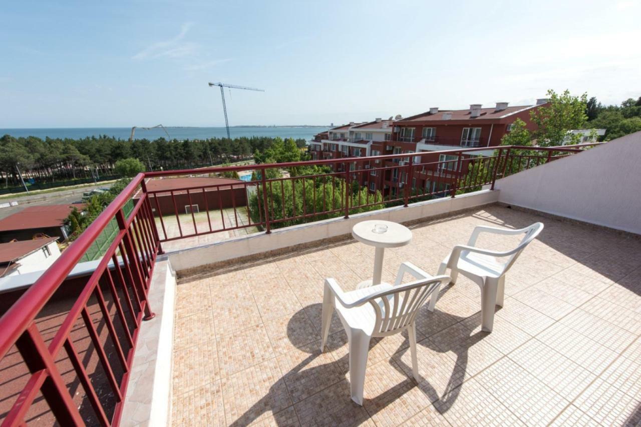 Gt Green Fort Beach Apartments Sunny Beach Exterior photo